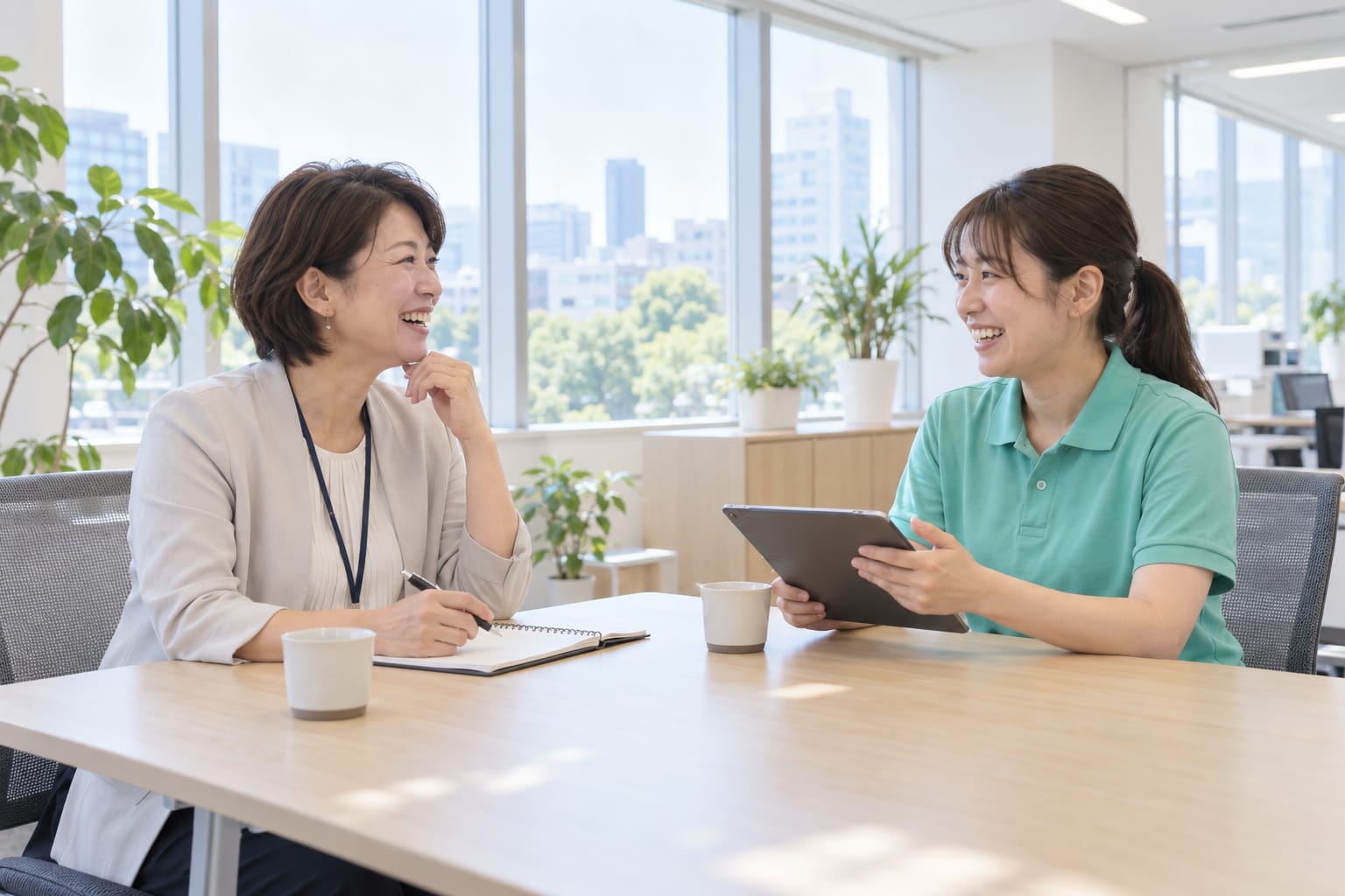 Life Pilotのスタッフと導入について相談する人事担当者