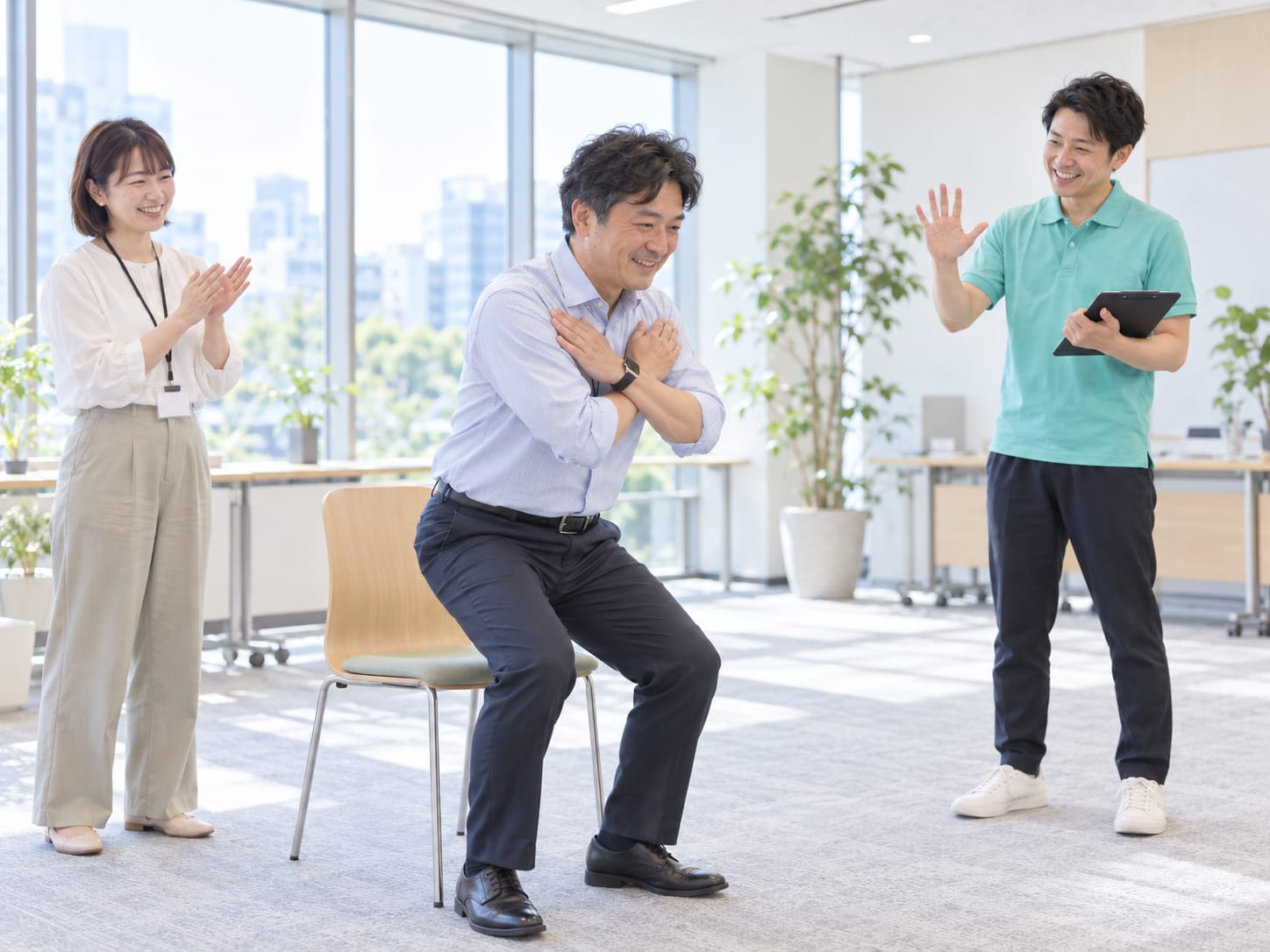 椅子立ち座りの測定の様子